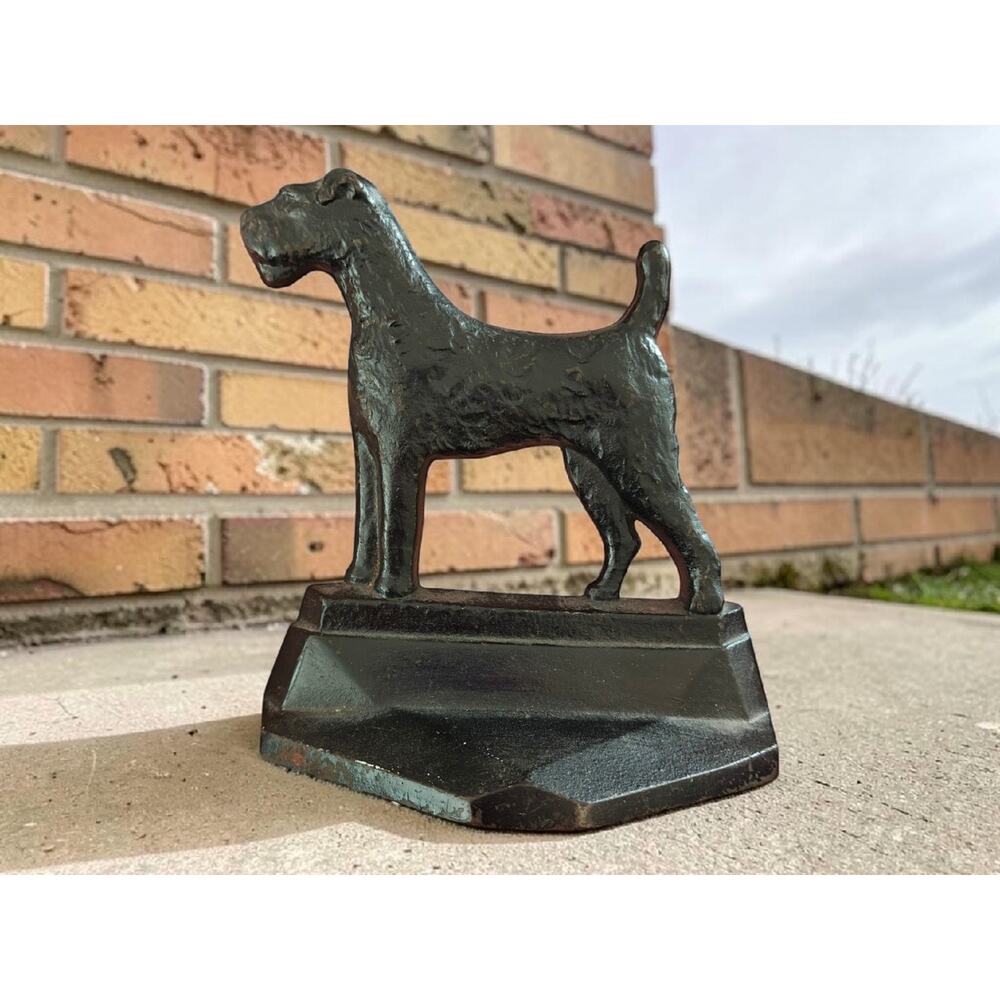 ANTIQUE AIREDALE TERRIER DOG BOOKEND CAST IRON ART DECO SCULPTURE BOOK END